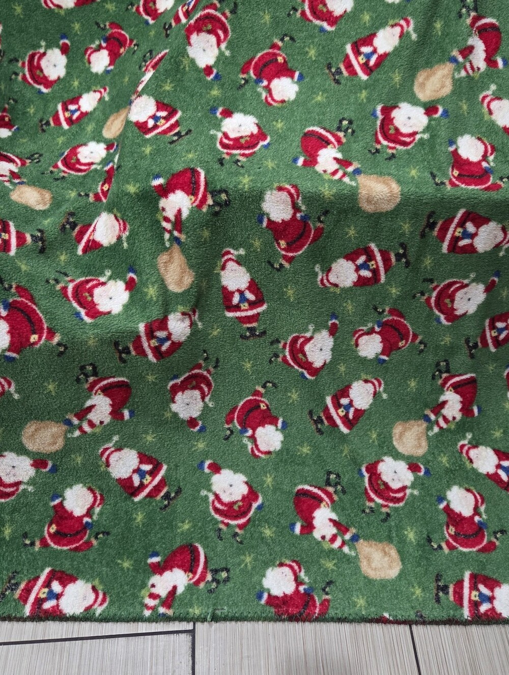 Christmas Santa Claus Green Fleece Plush Holiday Throw Blanket